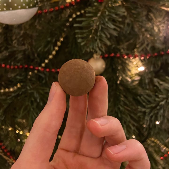 photo of Plant Kitchen (M&S) Salted Caramel Truffles shared by @yourlocalvegan on  28 Dec 2020 - review