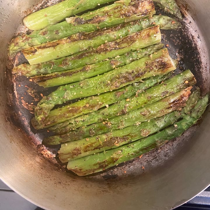 review photo of Sprouts Farmers Market Organic Asparagus Spears shared by @daphneb on 01 Aug 2022 - review