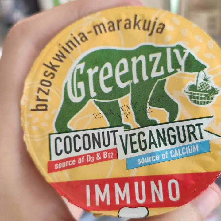 photo of Greenzly Natural Coconut Vegangurt shared by @runkelinisveganizmas on  25 Jun 2022 - review
