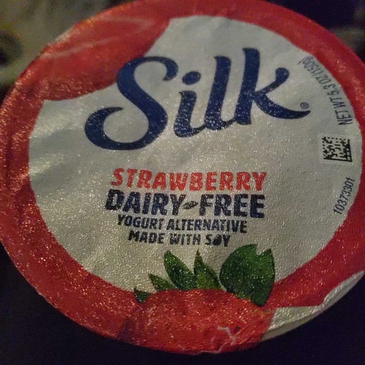 photo of Silk Strawberry Soymilk Dairy-Free Yogurt Alternative shared by @riversong on  21 Dec 2020 - review
