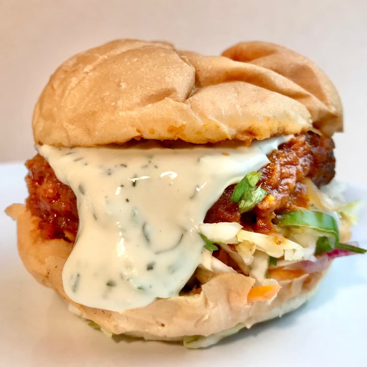 photo of Thunderbird Bar Fopo Chik’n Sliders shared by @pdxveg on  26 Jul 2021 - review