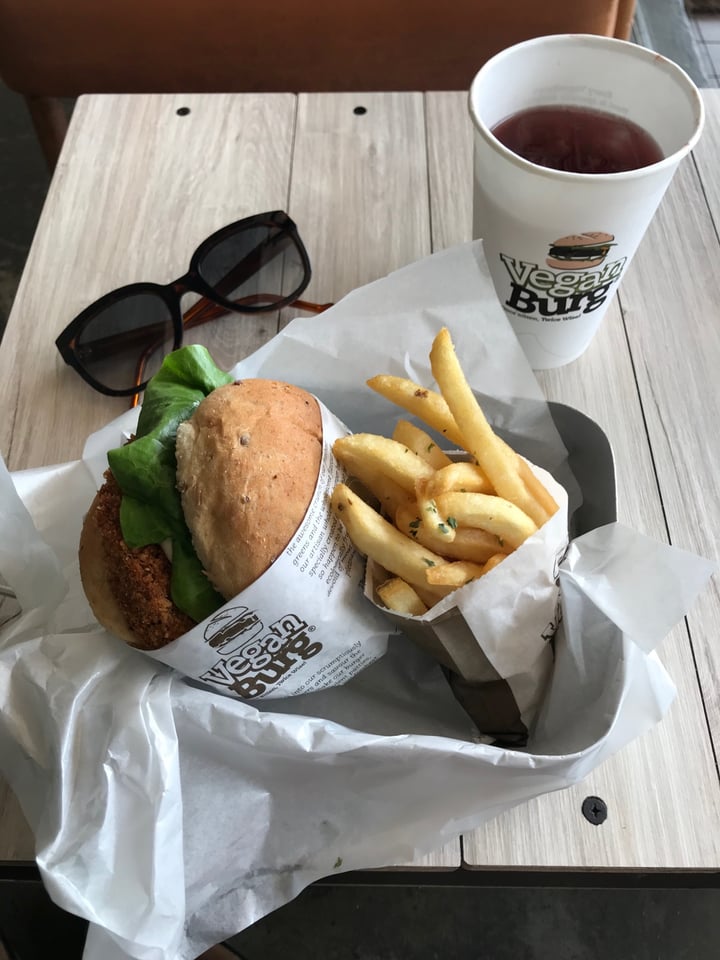 photo of VeganBurg Singapore Creamy Shrooms Burger shared by @sunaina on  08 Nov 2017 - review