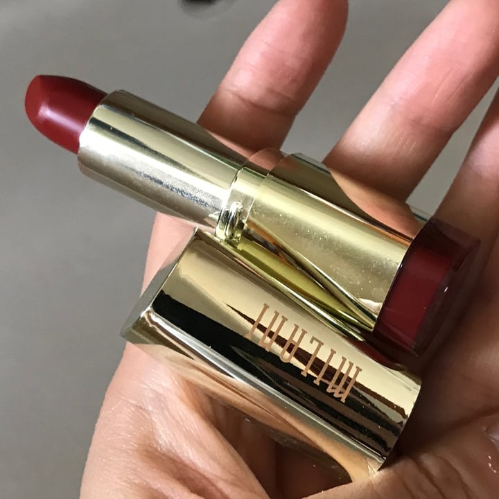 review photo of Milani Bold Color Statement Matte Lipstick shared by @doriapfel on 16 Jun 2020 - review