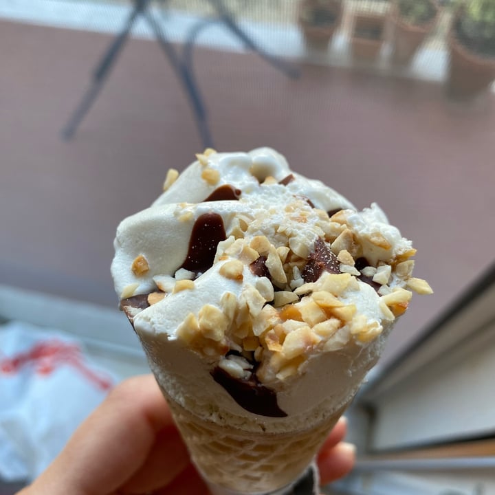 photo of Valsoia Cono Gelato shared by @camibonaldi on  03 Aug 2022 - review