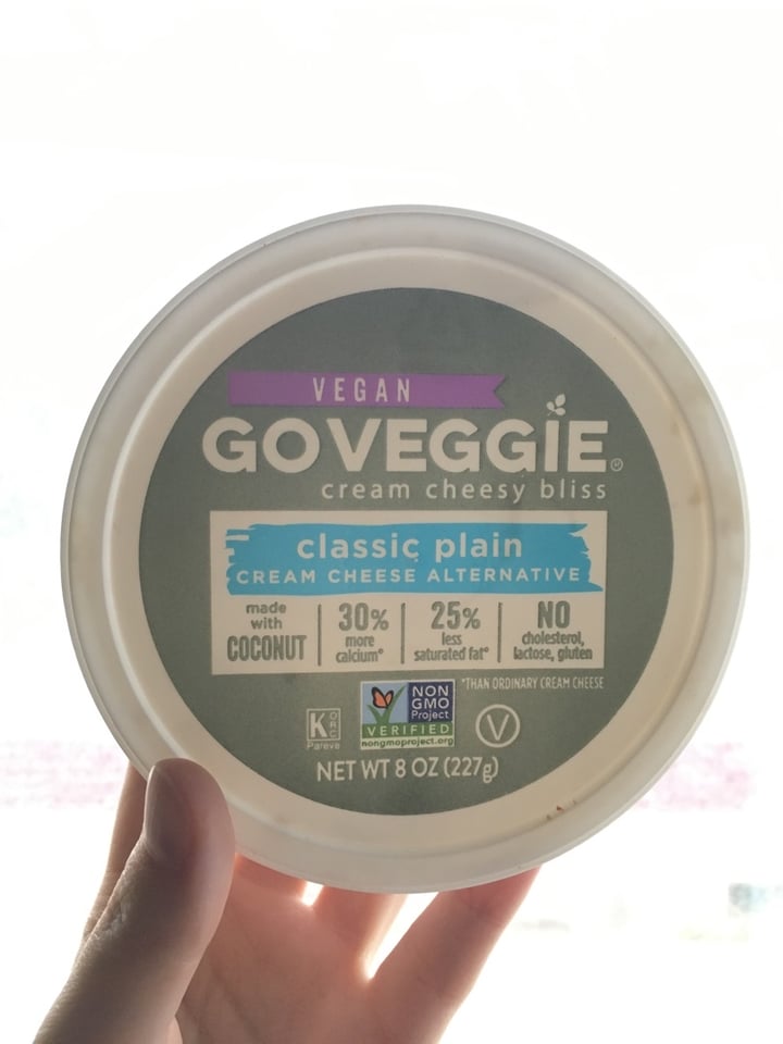 photo of GO VEGGIE Classic Plain Cream Cheese shared by @alibaloo on  12 Dec 2019 - review