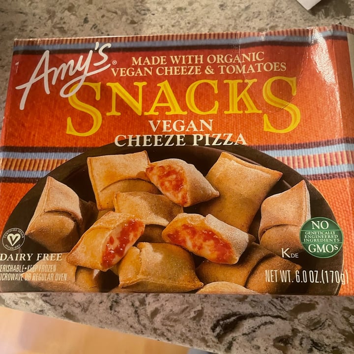 photo of Amy’s Amy's Vegan Cheeze Pizza Snacks shared by @veganpnwmom on  03 Nov 2022 - review