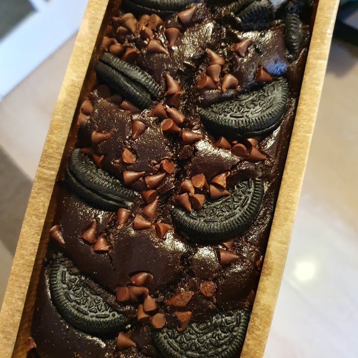photo of Coughlans Bakery Sutton Oreo chocolate loaf cake shared by @gembean on  23 Jan 2021 - review