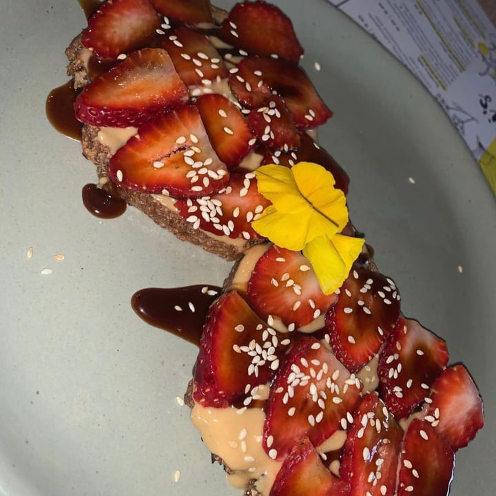 review photo of Lexi's Healthy Eatery Pb & J toast shared by @stasi2111 on 16 Jul 2021 - review