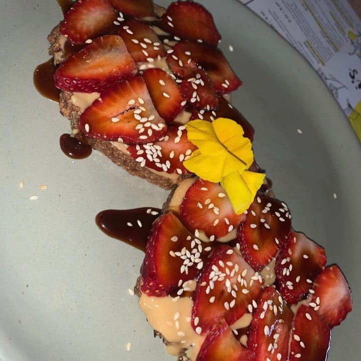 photo of Lexi's Healthy Eatery Pb & J toast shared by @stasi2111 on  16 Jul 2021 - review