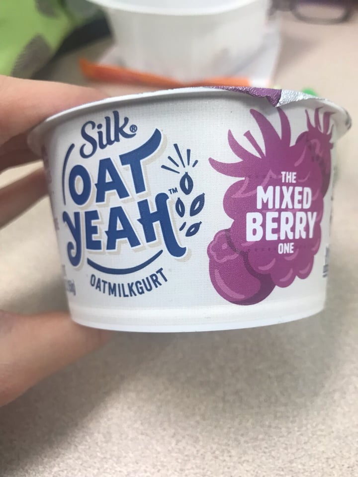 photo of Silk Oat Yeah Mixed Berry OatMilkgurt shared by @flowrgurln on  17 Dec 2019 - review