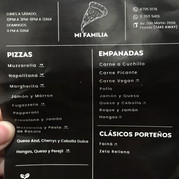 photo of Mi FAMiLiA Pizza De Hongos, Queso Y Perejil shared by @lix on  10 May 2022 - review