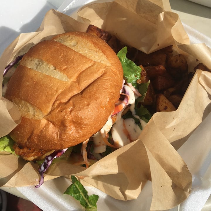 photo of Vegout Bethlehem Buffalo Ranch Chick’n Sandwich shared by @reywatson on  18 Oct 2020 - review