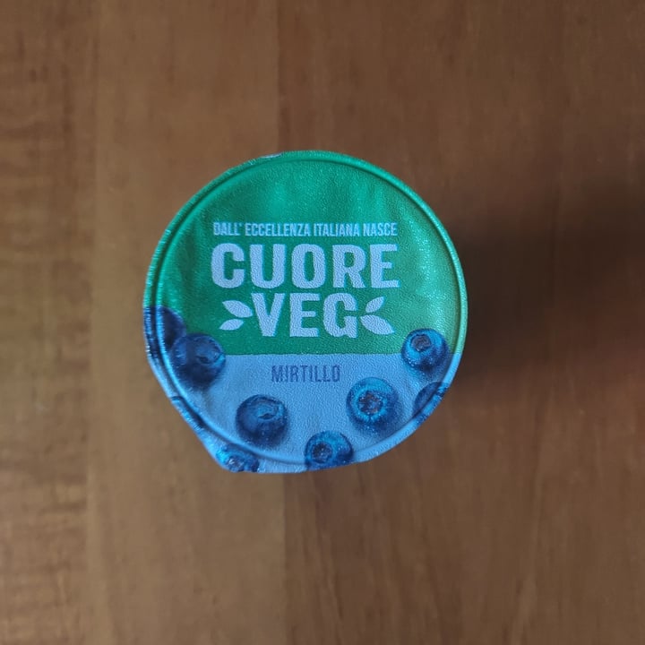 photo of Cuore veg Yogurt vegetale al mirtillo shared by @m4ngo on  09 Jan 2022 - review