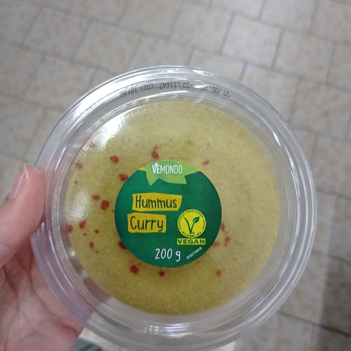 photo of Vemondo Hummus Curry shared by @sissyweb on  23 May 2022 - review