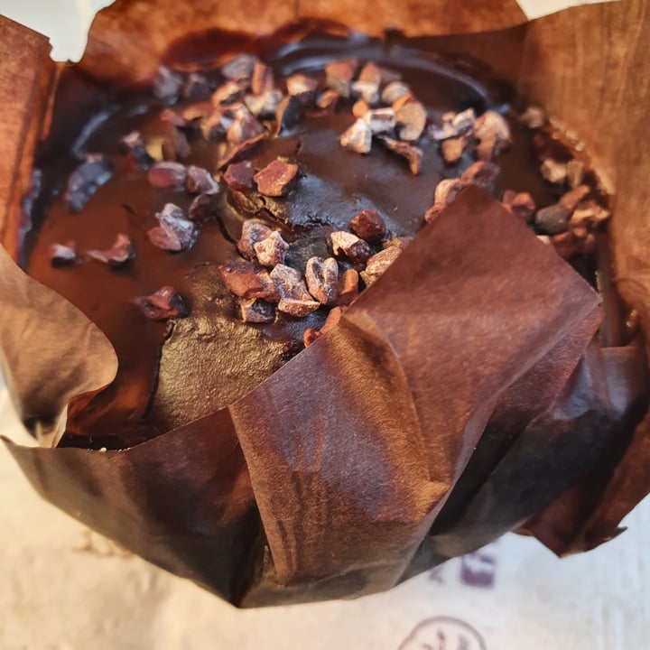 photo of Ofaimme farm coffee shop vegan chocolate muffin shared by @finkel on  22 Sep 2021 - review