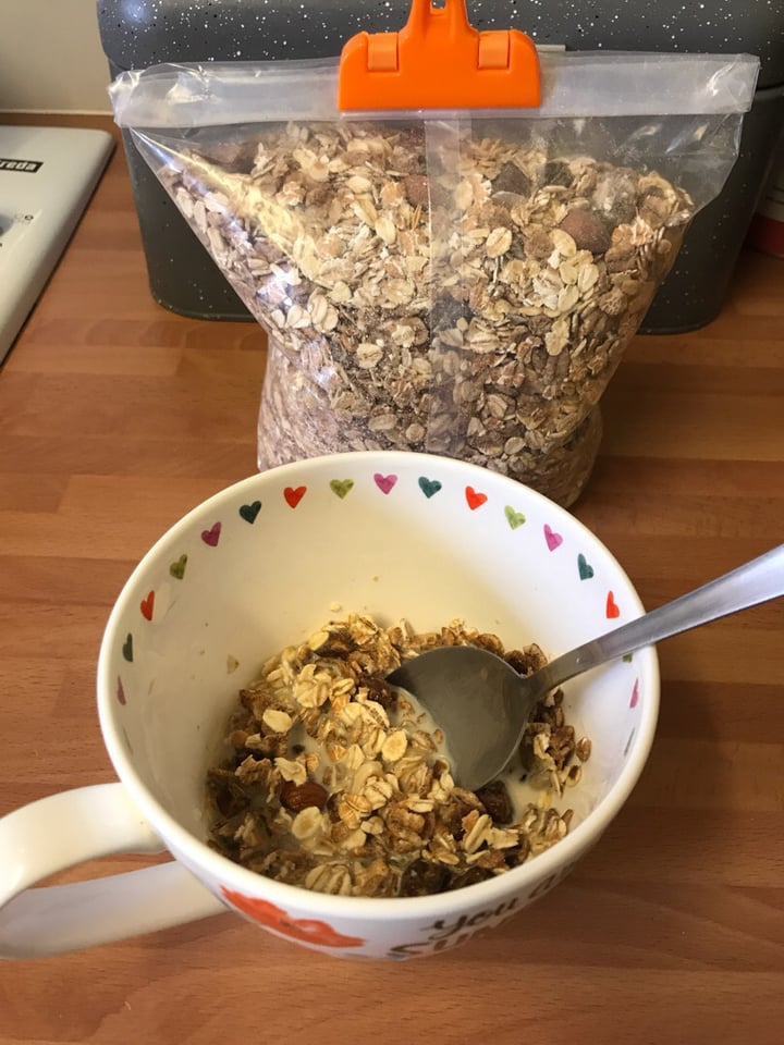photo of Dorset Cereals Simply Nutty Muesli shared by @salemsclaws on  15 Mar 2020 - review