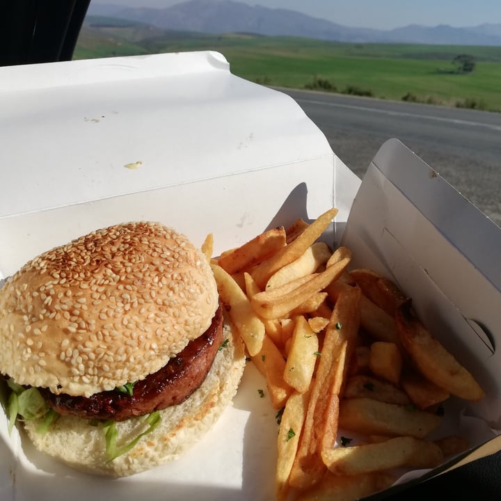 photo of Peregrine Farm Stall Beyond Burger shared by @simonel on  15 Sep 2020 - review