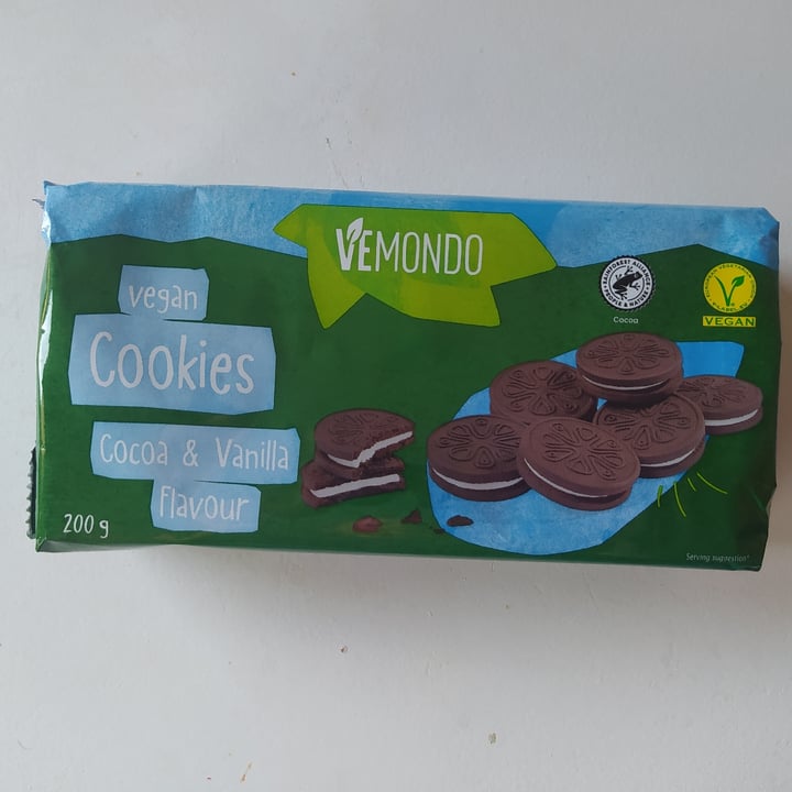 photo of Vemondo Vegan Cookies Cocoa & Vanilla Flavour shared by @oscarotin on  11 Feb 2022 - review
