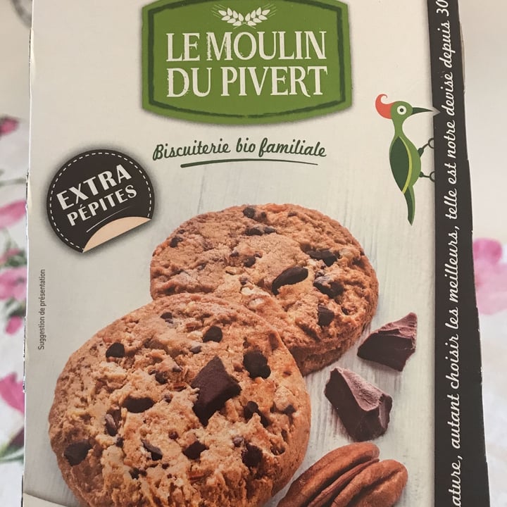 photo of Le Moulin Du Pivert Cookies con noci pecan e cioccolato shared by @littlesecu on  12 Dec 2021 - review