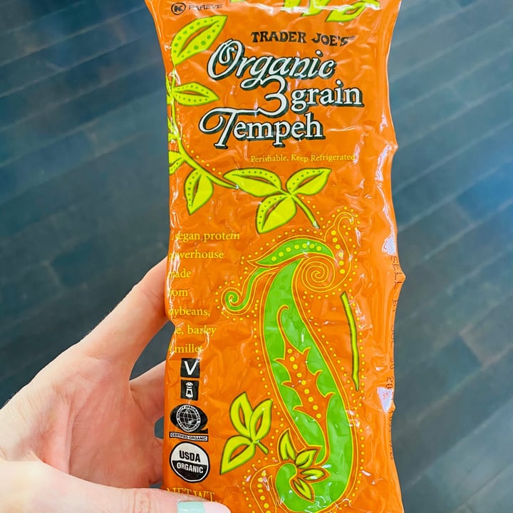 photo of Trader Joe's Organic 3 Grain Tempeh shared by @beckyyy on  29 May 2021 - review