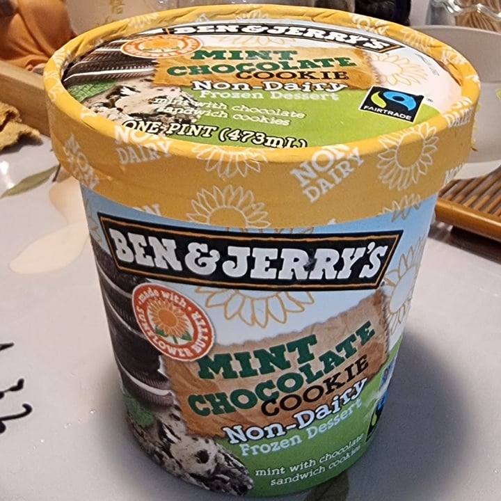 photo of Ben & Jerry's Mint Chocolate Cookie Non-Dairy Frozen Dessert shared by @michaelonimusha on  30 Dec 2021 - review