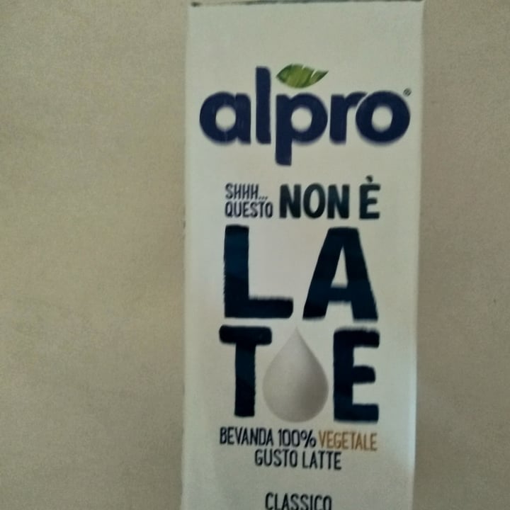 review photo of Alpro This is Not Milk Classic Questo Non è Late Classico shared by @roby71 on 20 Jul 2022 - review