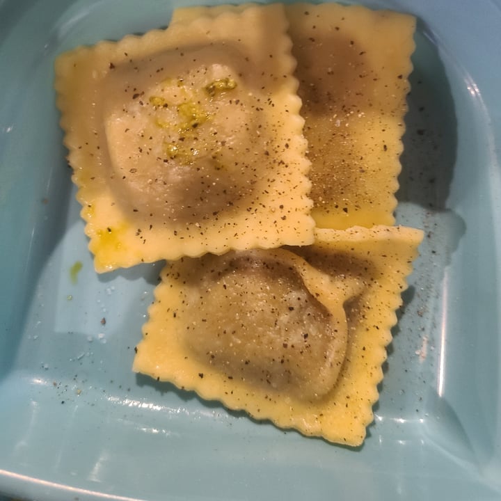 photo of Kite Hill Mushroom Ravioli shared by @hweeder on  18 Jan 2023 - review