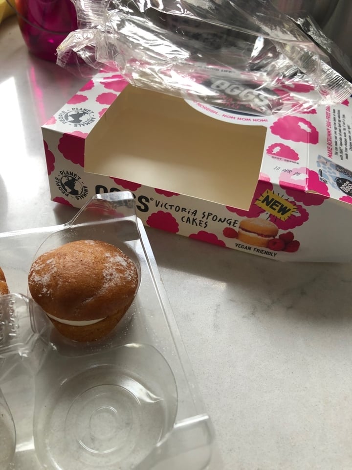 photo of OGGS Victoria Sponge Cakes shared by @shmambam on  18 Mar 2020 - review