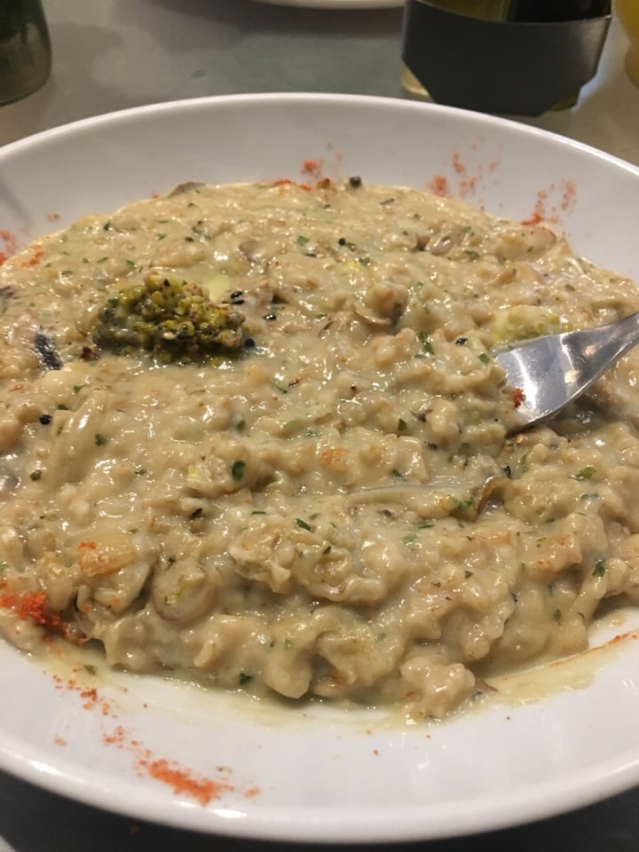 photo of Loving Hut Risotto de hongos shared by @sugarsniper on  16 Aug 2019 - review