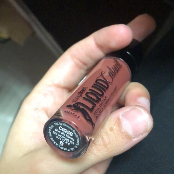 photo of Wet n Wild Beauty Liquid catsuit shared by @valeskafreire on  19 Jul 2021 - review