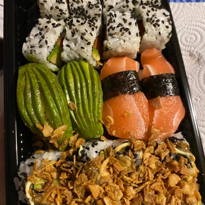 photo of Mun Sushi Bar - Roma Vegan Sushi Mix shared by @marta1987 on  11 Feb 2022 - review