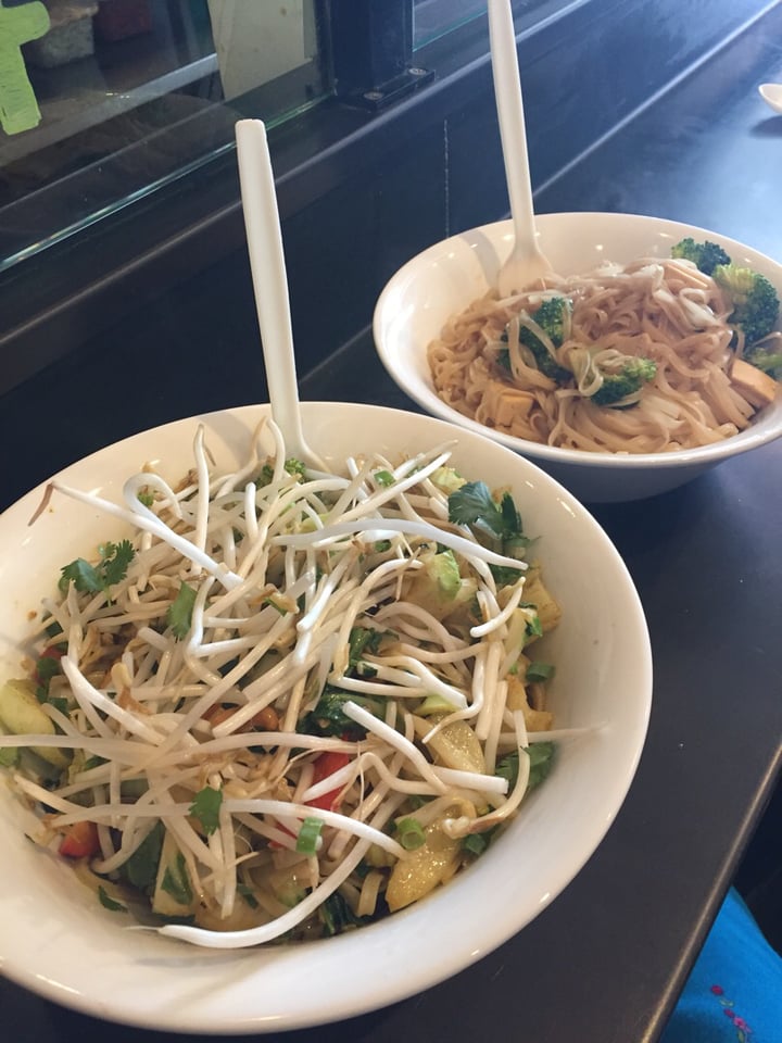 review photo of Noodlebox Peanut Noodle Box & Kids Meal shared by @soylove on 30 Oct 2018 - review