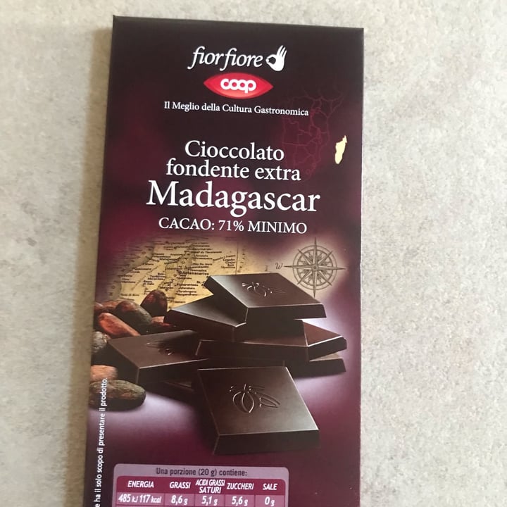 photo of Coop Cioccolato Fondente Extra shared by @miryvera81 on  11 Jul 2022 - review