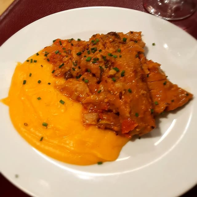 Photo of the dish “Seitan encebollado”