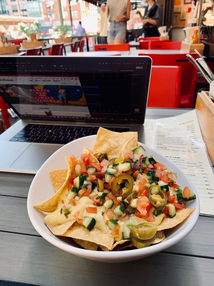 review photo of MeeT in Yaletown Stadium Nachos shared by @alaine on 25 Aug 2019 - review