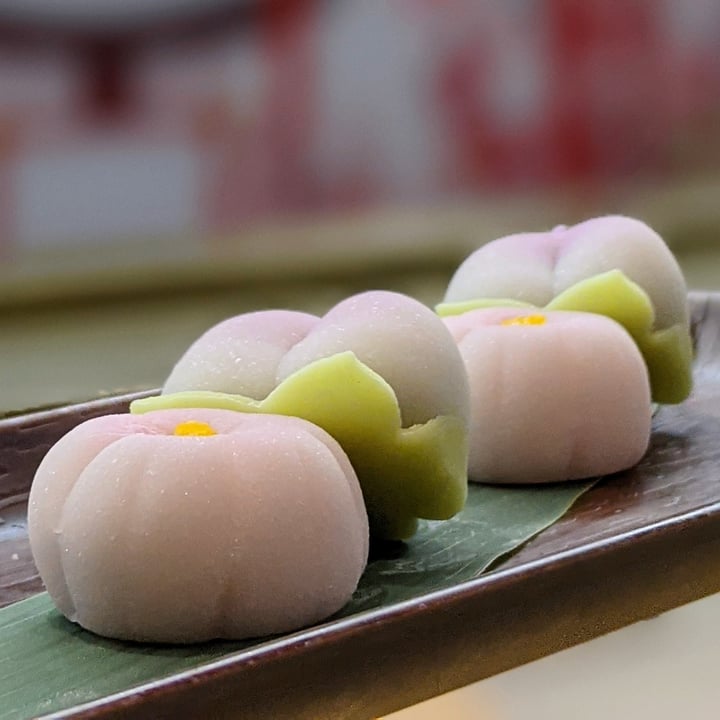 photo of Saute Sushi Sakura Mochi shared by @xinru-t on  03 Mar 2022 - review