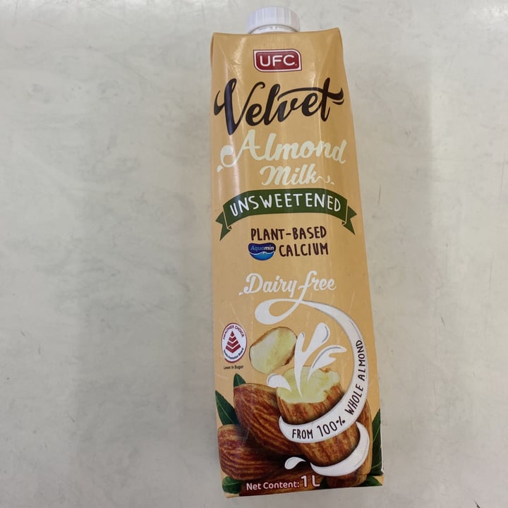 photo of UFC Almond Milk Unsweetened shared by @camn on  23 Sep 2021 - review