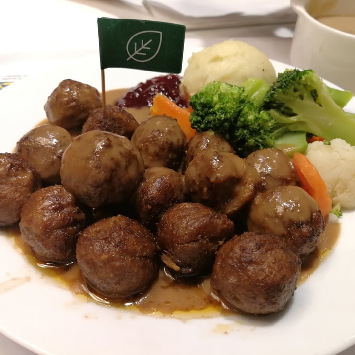 photo of IKEA Tampines Plant Balls shared by @babytopaz on  20 Nov 2021 - review