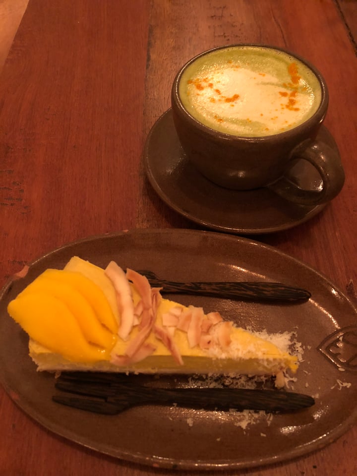 photo of VIBE Cafe mango cheese cake shared by @caro on  09 Mar 2018 - review