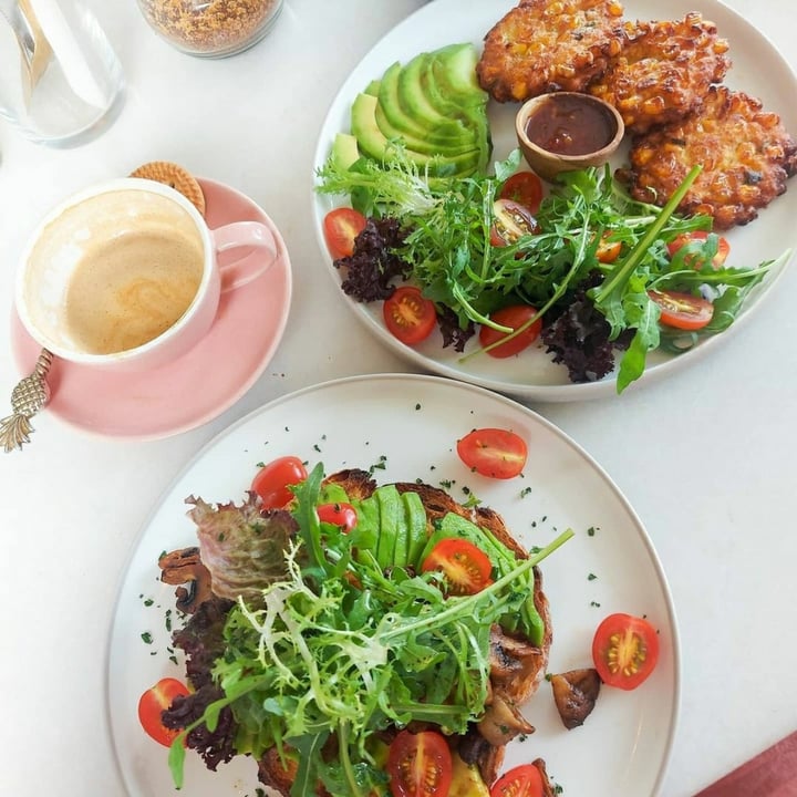 photo of Doppio Cafe Avocado Toast shared by @anadragalina on  23 Dec 2020 - review