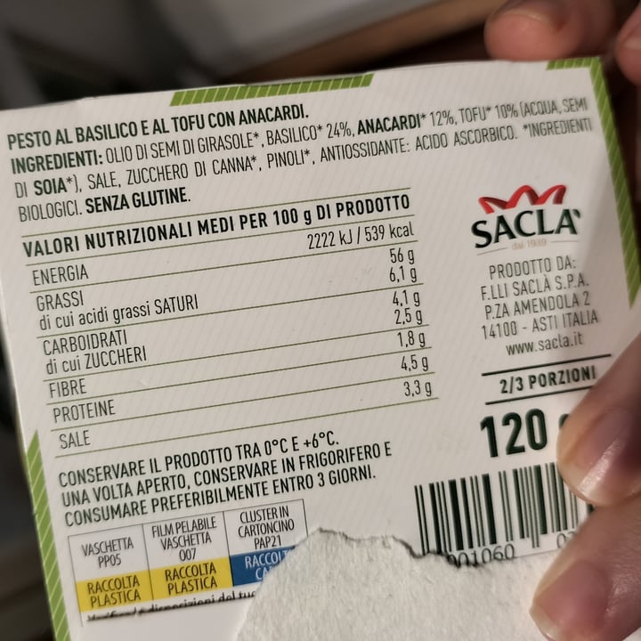 photo of Sacla' Pesto tofu e basilico shared by @marshx on  28 Mar 2022 - review