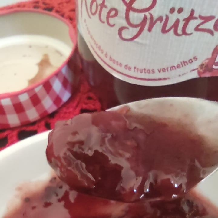 photo of Schwartau Rote Grütze (geleia de frutas vermelhas) shared by @andreamenasc on  04 May 2022 - review