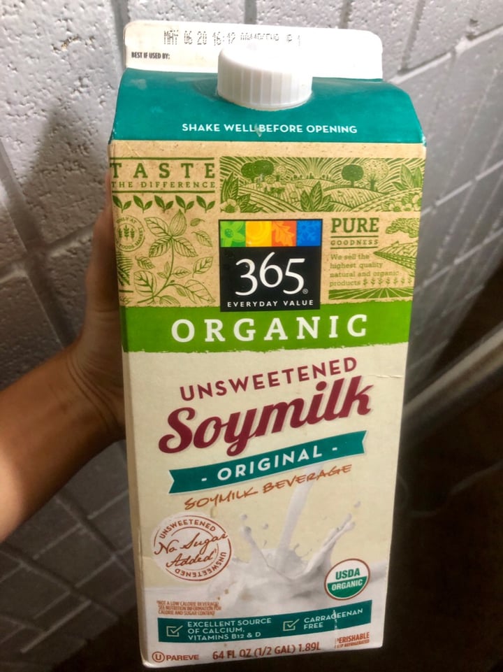 photo of 365 Whole Foods Market Organic Unsweetened Soymilk shared by @alohaanimalsanctuary on  06 Apr 2020 - review