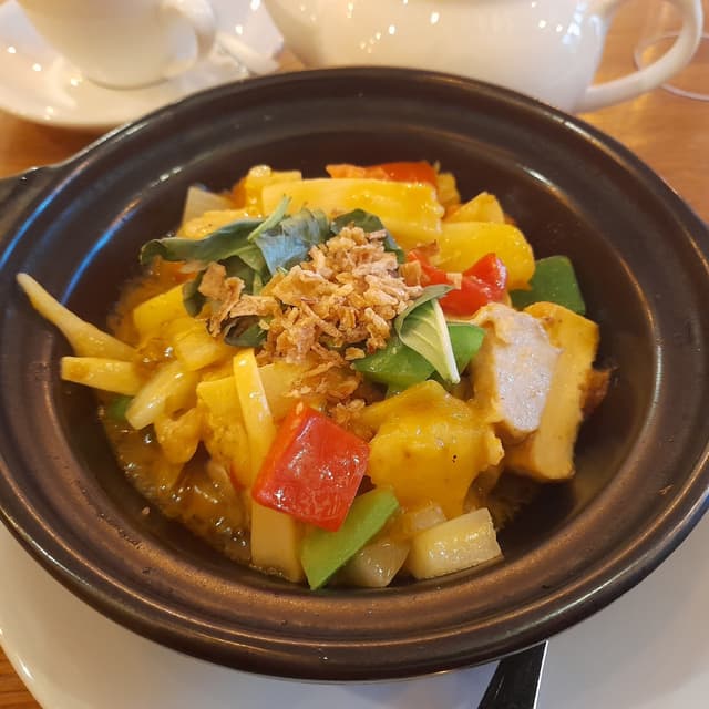 菜肴“Curry Clay-pot”的照片