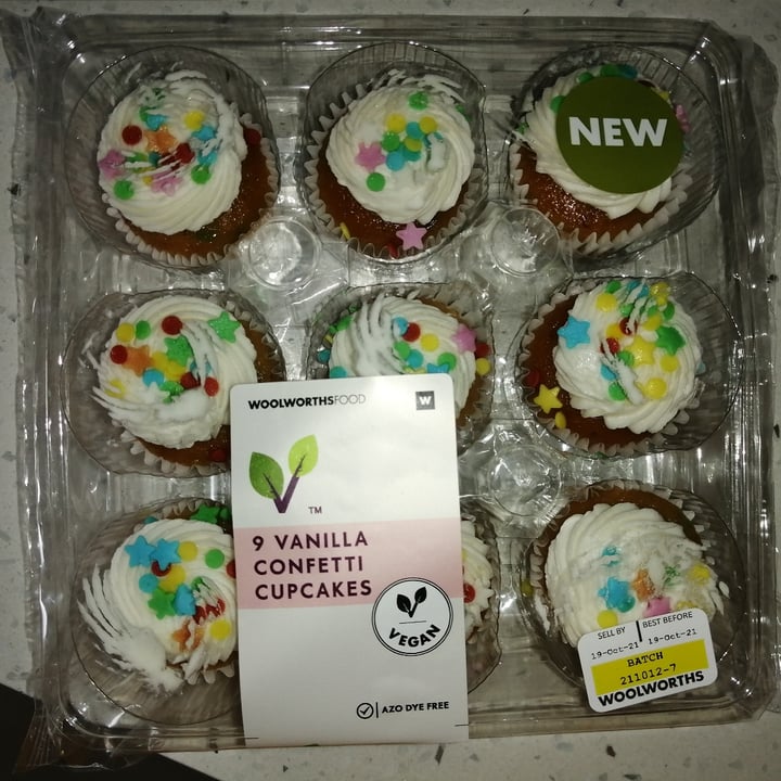 photo of Woolworths Food 9 Vanilla Confetti Cupcakes shared by @lissylis on  17 Oct 2021 - review