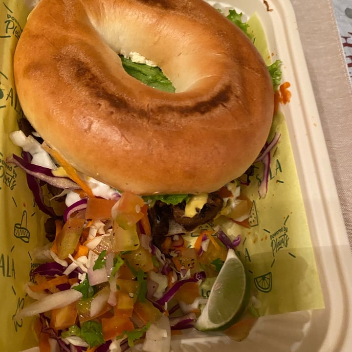 review photo of Sala Kuala Lumpur Vegan Restaurant Bagel Burger shared by @culinaryworkout on 28 Feb 2022 - review