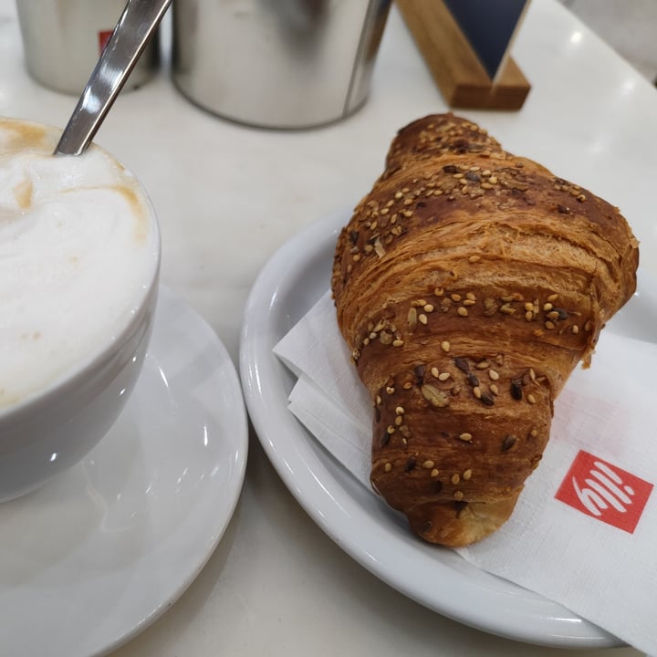 photo of New Greek Cafe Nuovo caffè greco, siena,Si shared by @sarasmelss on  09 Nov 2021 - review