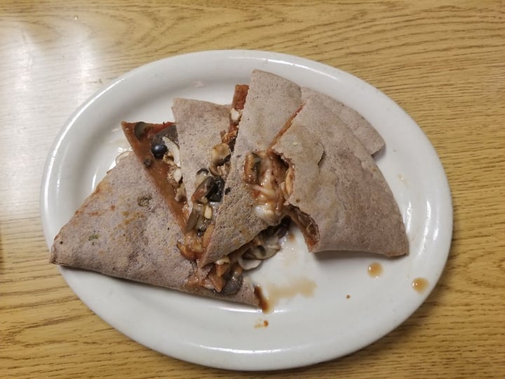 photo of Portia's Cafe Pizzadilla shared by @lizmaselli on  01 Sep 2019 - review