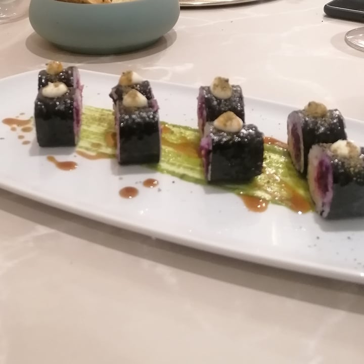 photo of Linfa Milano - Eat Different Jackfruit Crab Sushi shared by @ariri1308 on  13 Mar 2022 - review