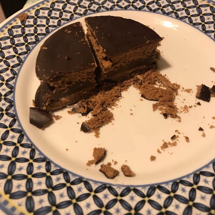 photo of Veggie Break Alfajor Vegano Relleno con Dulce de Leche de Almendra shared by @noemariel on  02 Apr 2021 - review